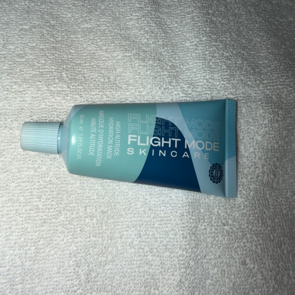 Flight Mode Skincare High Altitude Hydration Mask — Light Teal